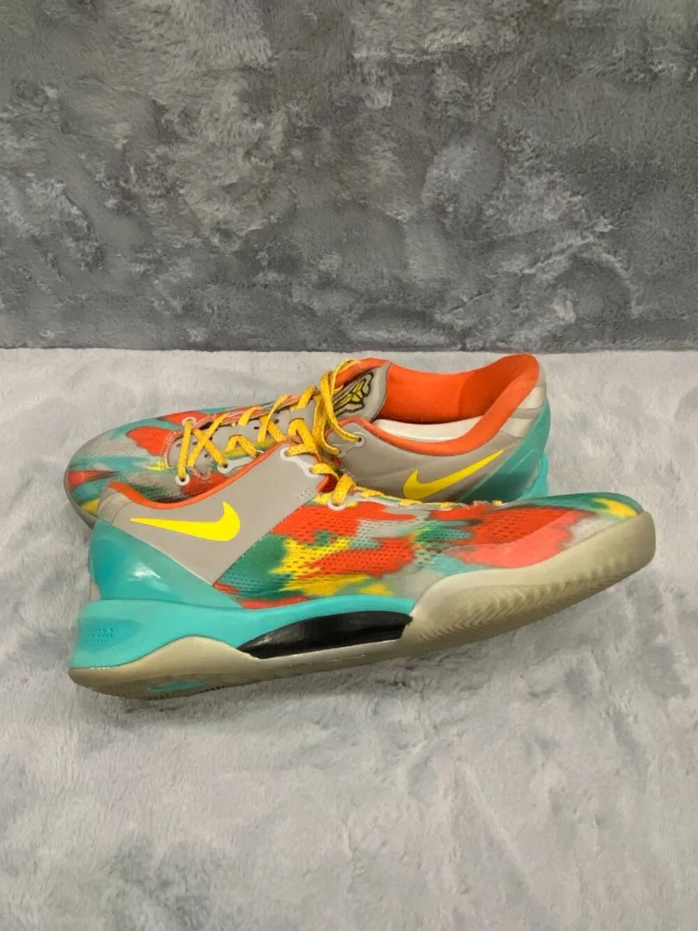 Nike Kobe Bryant 8 Venice Beach Shoes Mens Size 8 Green Yellow Orange Sneakers